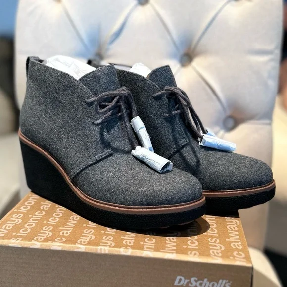 Dr. Scholl's Women's Aurora Gray Wedge Ankle Boots 3.25 Inches Wedge Heel Size 8 - Picture 2 of 16